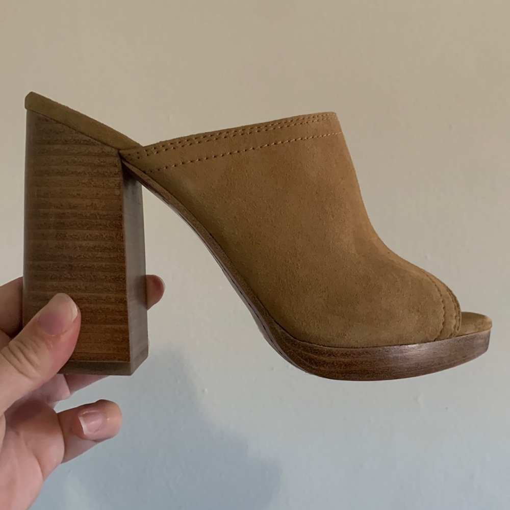 Frye size 7.5 Karissa mule in camel—in box!!